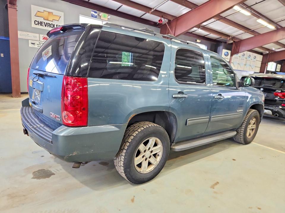 2010 Gmc Yukon VIN 1GKUKCE05AR101610 COPART salvage auction — FRONT END, Me - Certificate Of Title, sold $450 on 2026-07-09 (photo 3)