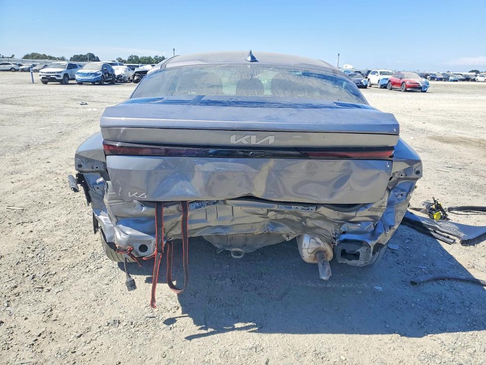 2025 Kia K4 VIN 3KPFT4DE9SE090158 COPART salvage auction — STRIPPED, CA - SALVAGE CERTIFICATE, sold $4,050 on 2026-07-09 (photo 6)