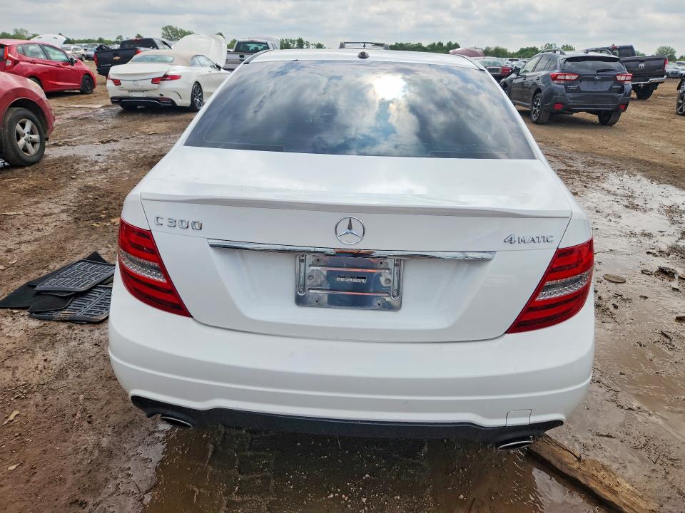 2013 Mercedes-benz C-klasse VIN WDDGF8ABXDR273403 COPART salvage auction — FRONT END, Il - Salvage Certificate, sold $1,300 on 2026-07-28 (photo 6)