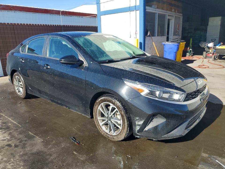 2023 Kia Forte VIN 3KPF24AD5PE666902 COPART salvage auction — MINOR DENT/SCRATCHES, NV - CERTIFICATE OF TITLE, sold $8,500 on 2026-07-27 (photo 4)