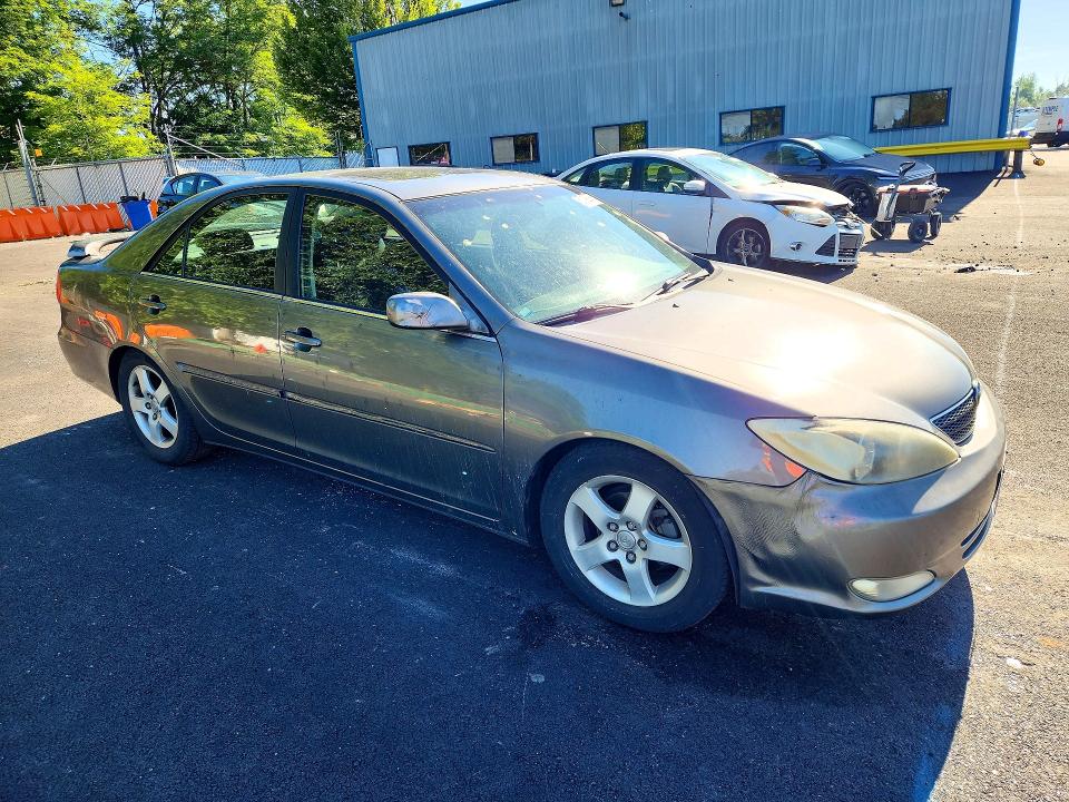 2002 Toyota Camry VIN JTDBE32K420028428 COPART salvage auction — BURN, Or - Salvage Title Certificate, sold $1,150 on 2026-07-20 (photo 4)