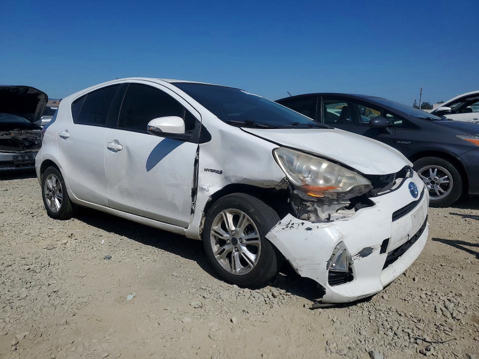2013 Toyota Prius c VIN JTDKDTB30D1548859 COPART salvage auction — FRONT END, Ca - Salvage Certificate, sold $975 on 2026-07-07 (photo 4)