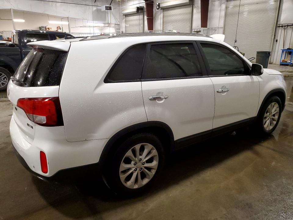 2015 Kia Sorento VIN 5XYKU4A76FG578221 COPART salvage auction — FRONT END, MN - CERT OF TITLE-PRIOR SALVAGE, sold $1,150 on 2026-07-20 (photo 3)