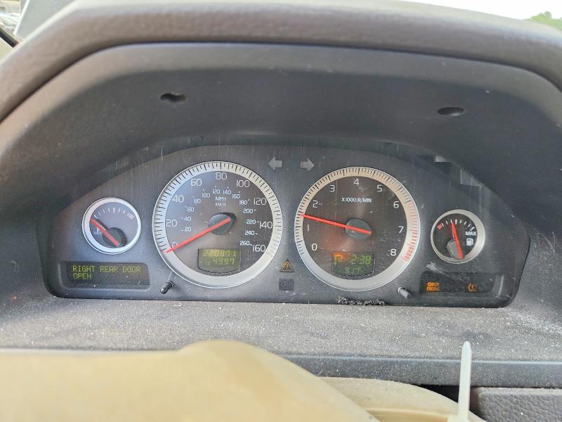 2012 Volvo VIN YV4952CY0C1627363 COPART salvage auction — VANDALISM, Tn - Certificate Of Title, sold $500 on 2026-07-22 (photo 9)