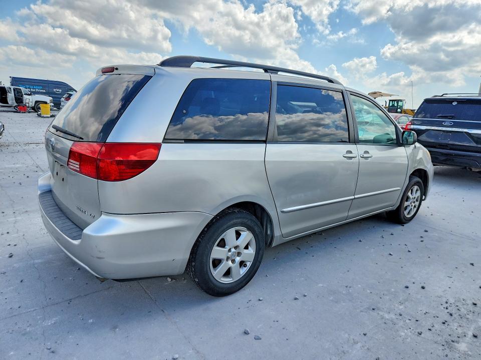 2004 Toyota Sienna VIN 5TDZA23CX4S063969 COPART salvage auction — FRONT END, Tx - Salvage Vehicle Title, sold $875 on 2026-07-17 (photo 3)