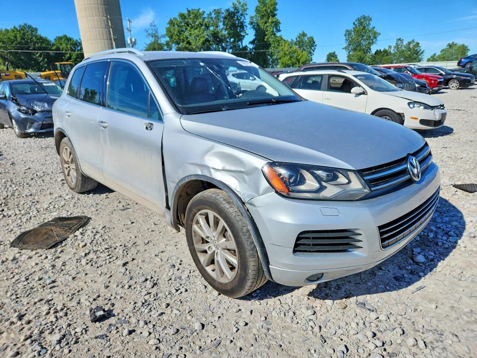 2014 Volkswagen VIN WVGEF9BP9ED004823 COPART salvage auction — MECHANICAL, MI - CERTIFICATE OF TITLE, sold $750 on 2026-07-30 (photo 4)