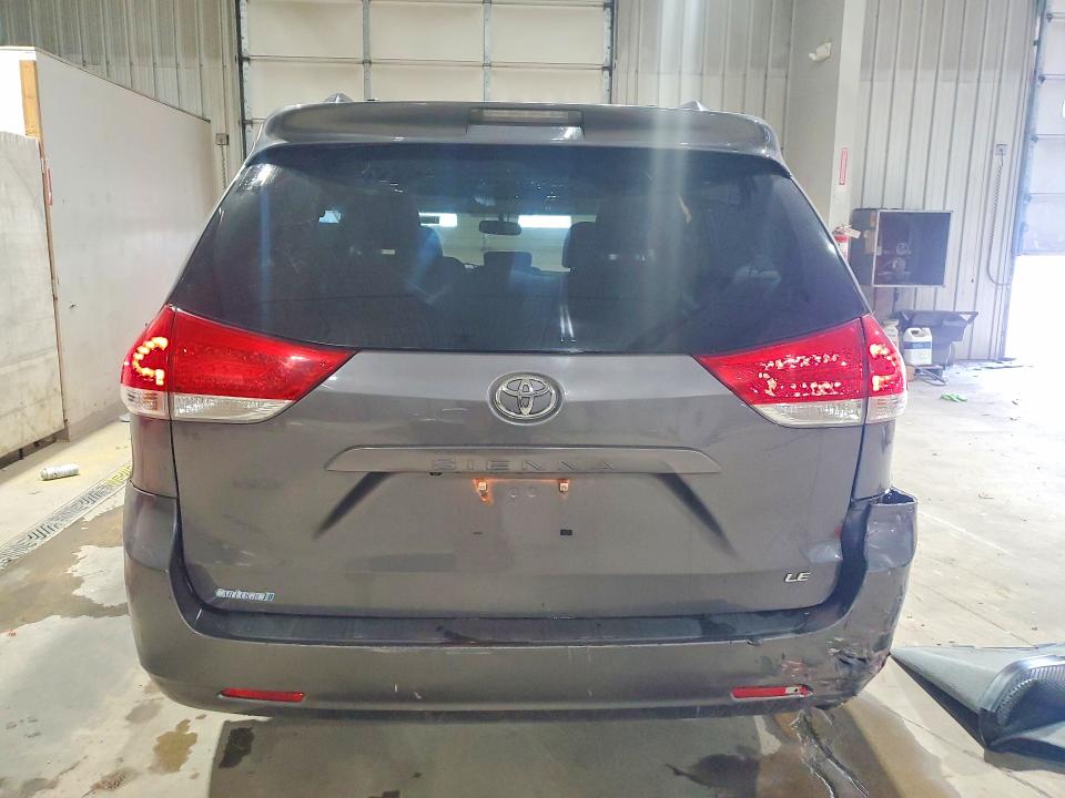 2014 Toyota Sienna VIN 5TDKK3DCXES500566 COPART salvage auction — REAR END, Pa - Certificate Of Salvage, sold $3,300 on 2026-07-02 (photo 6)