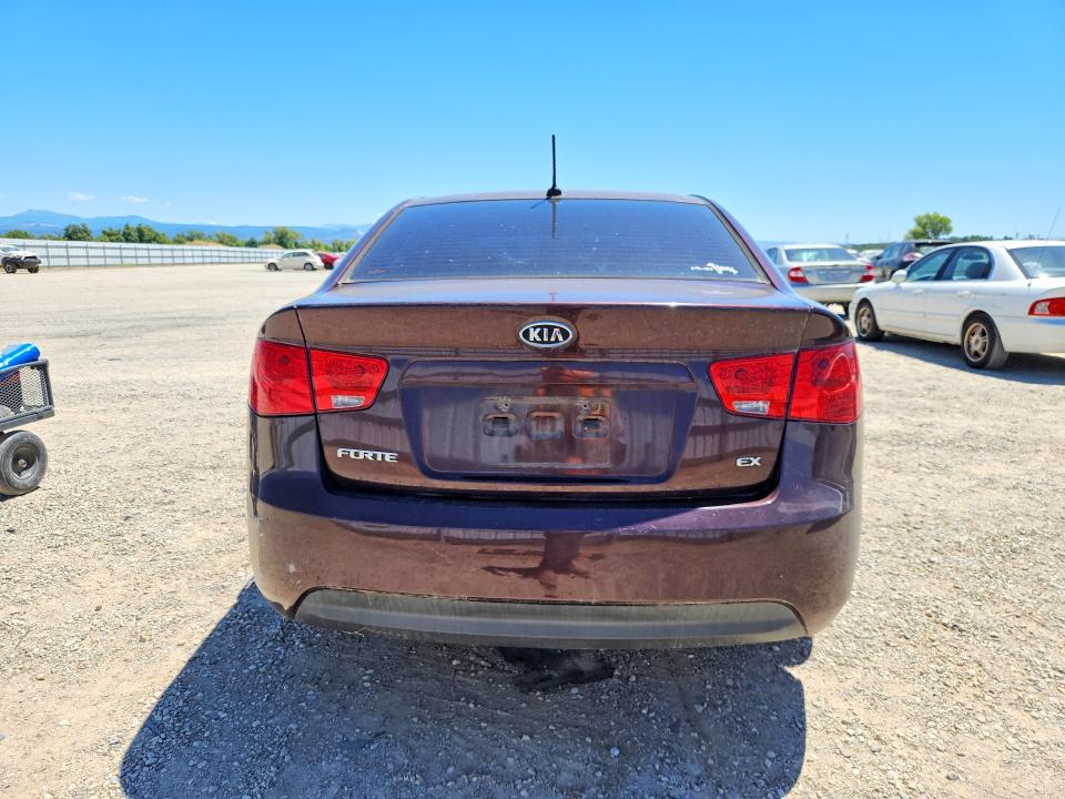 2010 Kia Forte VIN KNAFU4A23A5098948 COPART salvage auction — MINOR DENT/SCRATCHES, Ca - Dis/Dlr/Exp Only Clean Title, sold $700 on 2026-07-06 (photo 6)
