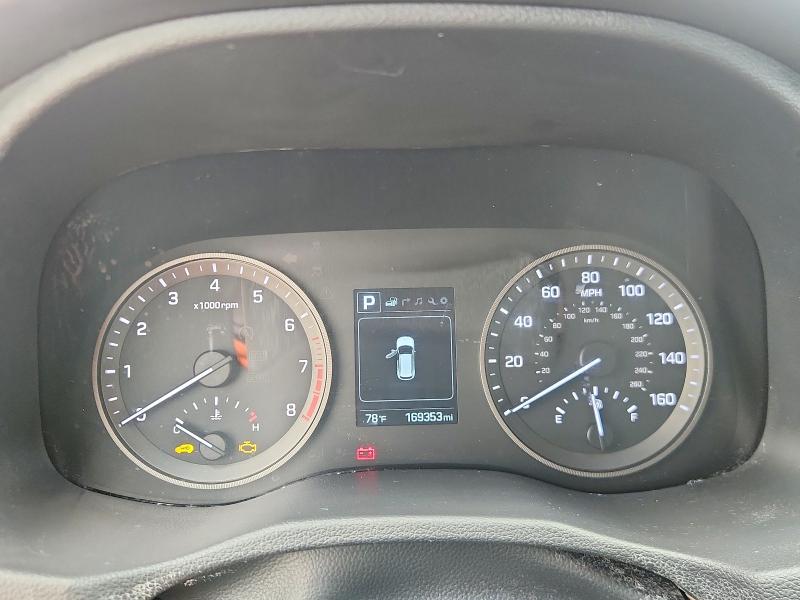 2016 Hyundai Tucson VIN KM8J33A29GU175164 COPART salvage auction — NORMAL WEAR, Fl - Certificate Of Title, sold $2,000 on 2026-07-27 (photo 9)