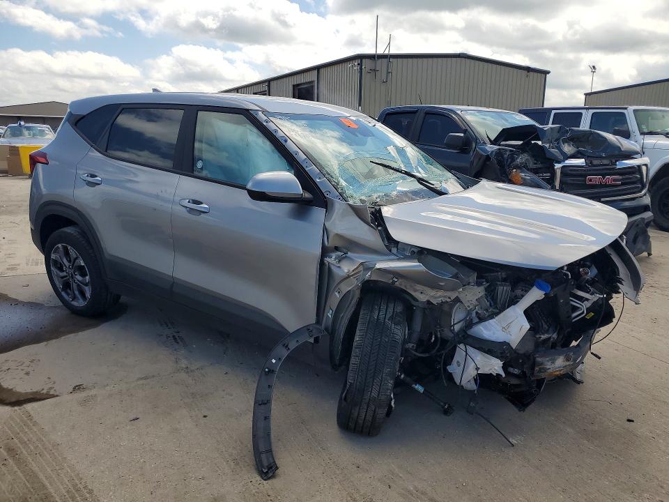 2026 Kia Seltos VIN KNDEPCAA5T7889707 COPART salvage auction — FRONT END, CO - NON-REPAIRABLE CERT OF TITLE, sold $2,500 on 2026-07-15 (photo 4)