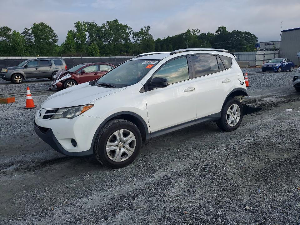 2015 Toyota Rav 4 VIN JTMBFREV6FJ042045 COPART salvage auction — REAR END, Sc - Cert Of Title-Salvage, sold $2,400 on 2026-07-27 (photo 1)