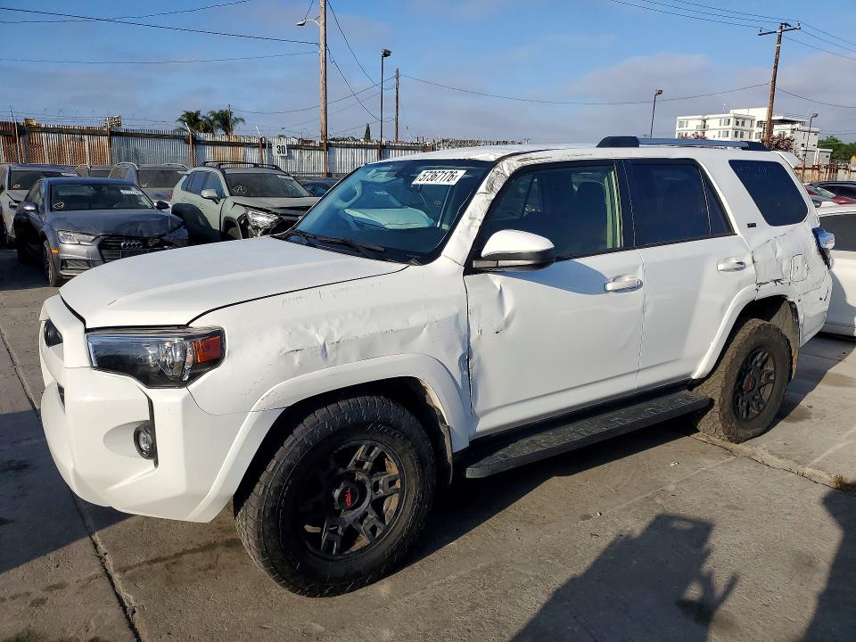 2023 Toyota 4runner VIN JTEEU5JR1P5291900 COPART salvage auction — ROLLOVER, Hi - Dis/Dlr/Exp Only Salvage Title, sold $15,100 on 2026-07-08 (photo 1)