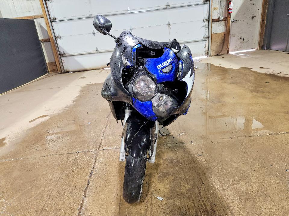 2005 Suzuki Gsx600 VIN JS1GN79A052100822 COPART salvage auction — ALL OVER, Oh - Cert Of Title-Salvage, sold $15 on 2026-07-16 (photo 2)