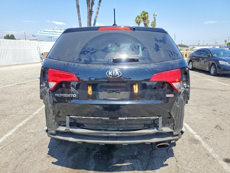 2015 Kia Sorento VIN 5XYKT3A64FG629090 COPART salvage auction — VANDALISM, Ca - Salvage Certificate, sold $1,400 on 2026-07-31 (photo 6)
