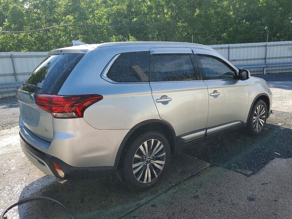 2020 Mitsubishi Outlander VIN JA4AZ3A30LZ043378 COPART salvage auction — MINOR DENT/SCRATCHES, Wv - Certificate Of Title, sold $5,100 on 2026-07-09 (photo 3)