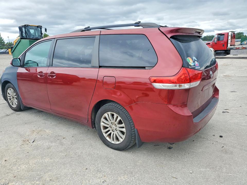 2011 Toyota Sienna VIN 5TDYK3DC4BS043016 COPART salvage auction — FRONT END, MO - SALVAGE CERTIFICATE OF TITLE, sold $150 on 2026-07-28 (photo 2)