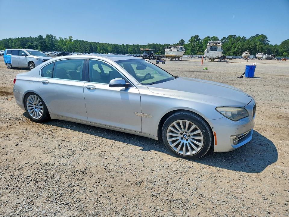 2013 BMW VIN WBAYE8C5XDD131703 COPART salvage auction — WATER/FLOOD, Nc - Salvage Cert-Water/Flood Damag, sold $225 on 2026-07-06 (photo 4)