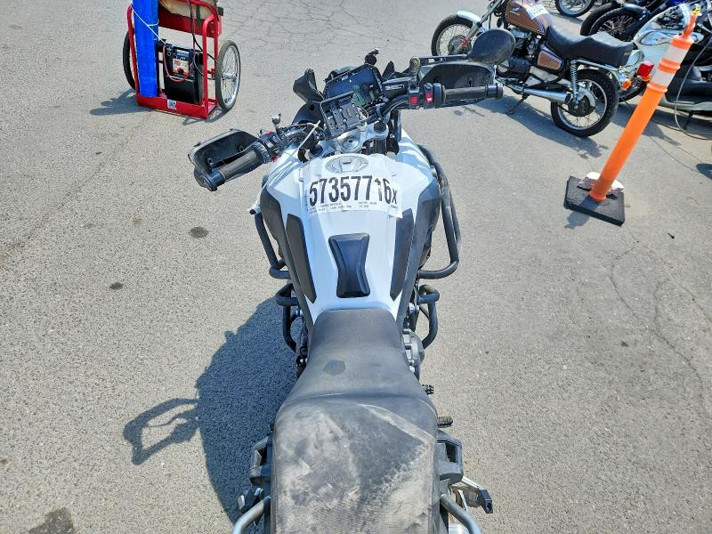 2025 BMW F 800 VIN WB10K5307S6L52749 COPART salvage auction — SIDE, Ny - Mv-907A Salvage Certificate, sold $1,150 on 2026-07-23 (photo 6)