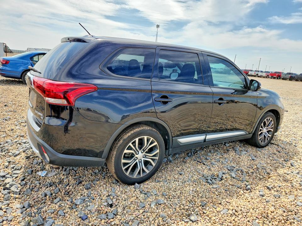 2016 Mitsubishi Outlander VIN JA4AD3A33GZ020388 COPART salvage auction — SIDE, Tx - Salvage Vehicle Title, sold $350 on 2026-07-17 (photo 3)