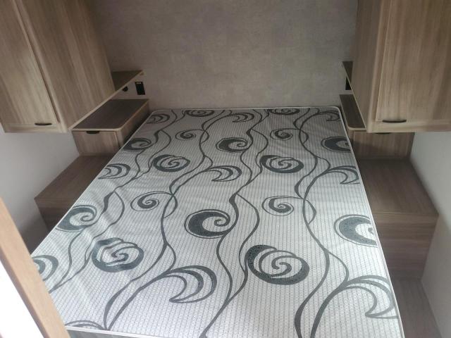 2025 Winn Trvl trlr VIN 54CTA1X25S6067877 COPART salvage auction — WATER/FLOOD, FL - CERT OF TITLE-SLVG REBLD FLOOD, sold $14,300 on 2026-07-16 (photo 8)