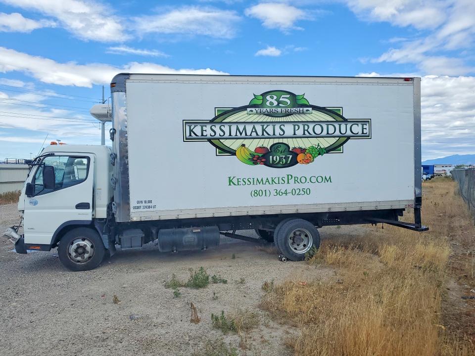 2015 Mitsubishi Fuso VIN JL6CRG1A3FK000517 COPART salvage auction — FRONT END, UT - SALVAGE CERTIFICATE, sold $2,100 on 2026-08-26 (photo 2)