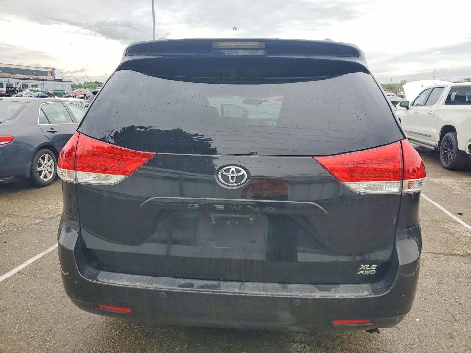 2014 Toyota VIN 5TDDK3DC3ES089407 COPART salvage auction — FRONT END, Salvage Title, sold $2,450 on 2026-07-10 (photo 6)