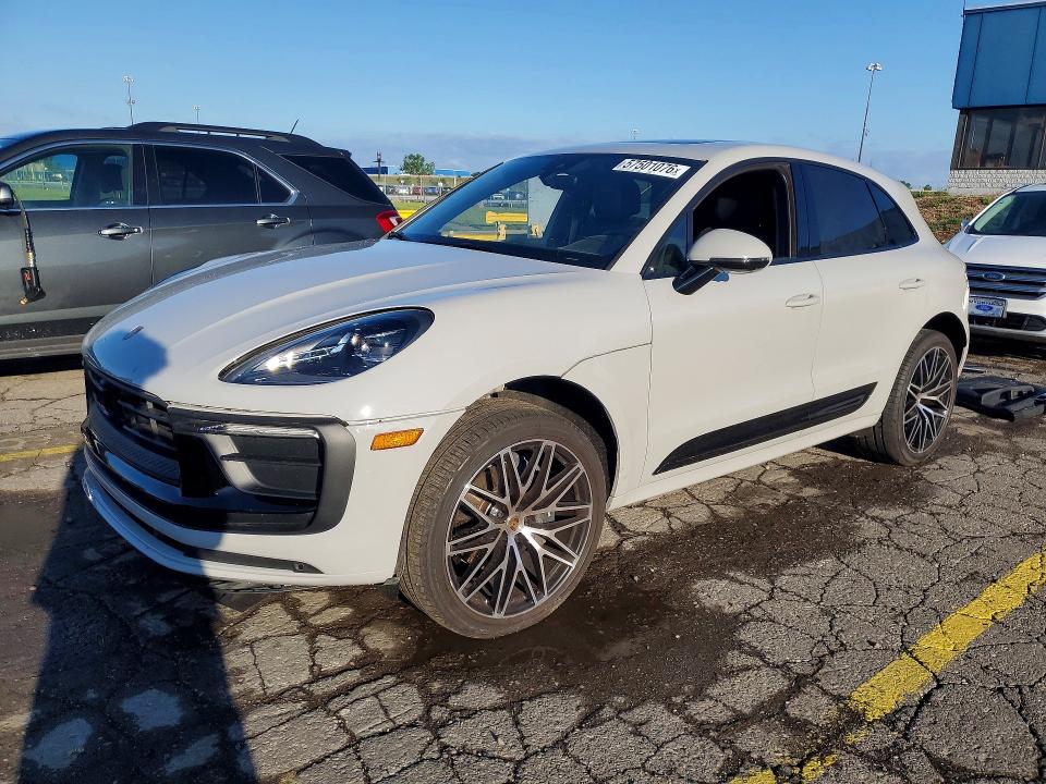 2025 Porsche VIN WP1AA2A51SLB03905 COPART salvage auction — SIDE, MI - CERTIFICATE OF TITLE, sold $22,300 on 2026-07-24 (photo 1)