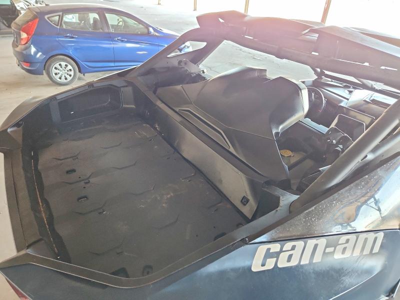 2025 Can-am Maverick VIN 3JB8XAT24SE000341 COPART salvage auction — MINOR DENT/SCRATCHES, AZ - CERTIFICATE OF TITLE, sold $28,000 on 2026-07-13 (photo 6)