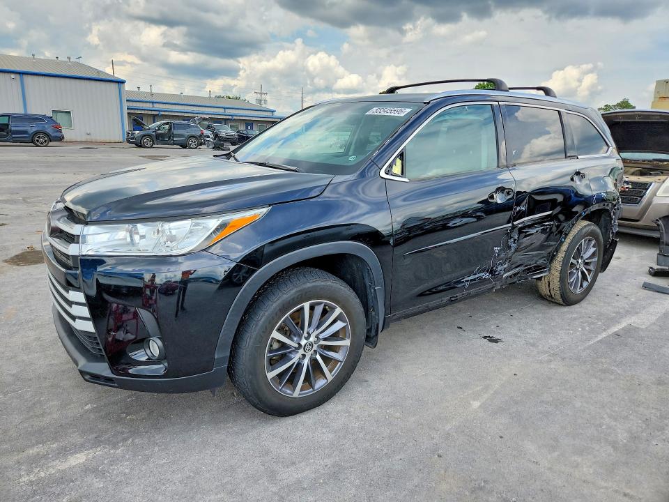 2017 Toyota Highlander VIN 5TDJZRFH4HS400177 COPART salvage auction — SIDE, OK - CERT OF TITLE-SALVAGE, sold $6,000 on 2026-07-29 (photo 1)