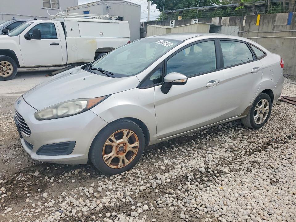 2015 Ford Fiesta VIN 3FADP4BJ1FM198545 COPART salvage auction — SIDE, FL - CERT OF TITLE SLVG REBUILDABLE, sold $300 on 2026-07-02 (photo 1)