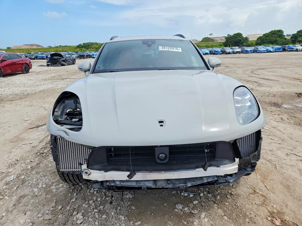 2020 Porsche Macan VIN WP1AF2A52LLB60455 COPART salvage auction — FRONT END, Fl - Cert Of Title Slvg Rebuildable, sold $20,200 on 2026-08-06 (photo 5)