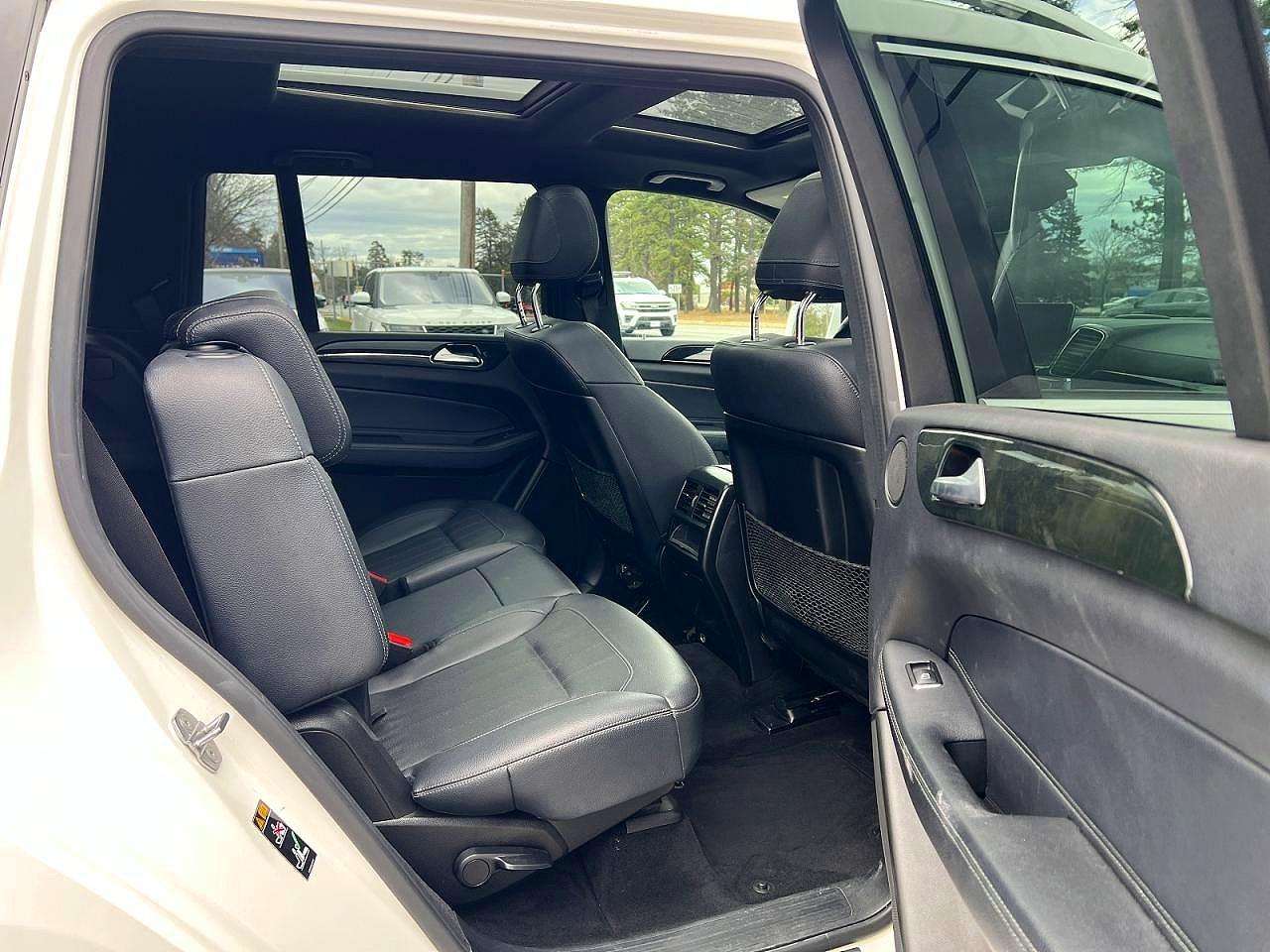 2019 Mercedes-benz Gls-klasse VIN 4JGDF6EE6KB226666 COPART salvage auction — Minor Dent/Scratches, TX - CERTIFICATE OF TITLE (P), sold $11,400 on 2026-07-01 (photo 6)