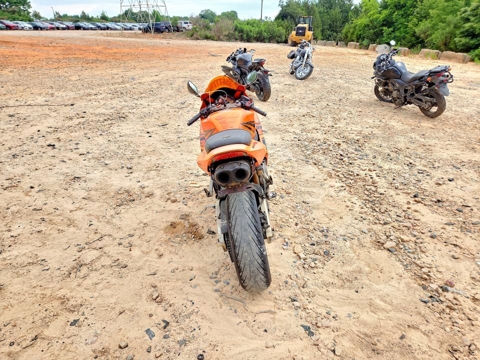 2006 Honda Cbr VIN JH2PC37036M310570 COPART salvage auction — SIDE, Nc - Salvage Certificate Of Title, sold $1,650 on 2026-07-23 (photo 4)