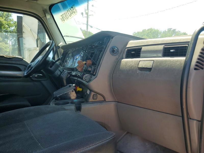 2017 Kenworth T680 VIN 1XKYAP8X9HJ171656 COPART salvage auction — MINOR DENT/SCRATCHES, IN - CERTIFICATE OF TITLE, sold $1,900 on 2026-07-07 (photo 5)