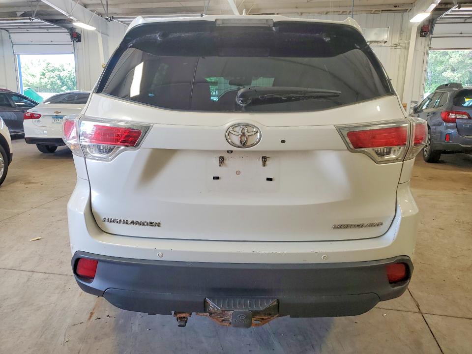 2014 Toyota Highlander VIN 5TDDKRFH1ES033946 COPART salvage auction — FRONT END, Mn - Cert Of Title-Salvage, sold $5,100 on 2026-07-28 (photo 6)