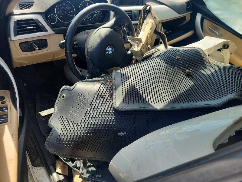 2018 BMW 3 series VIN WBA8E5G53JNV02554 COPART salvage auction — FRONT END, Me - Certificate Of Title, sold $500 on 2026-07-10 (photo 8)