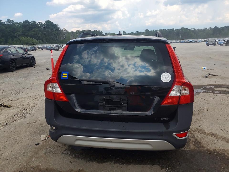 2013 Volvo VIN YV4952BL9D1156918 COPART salvage auction — REAR END, Nc - Salvage Certificate Of Title, sold $1,100 on 2026-08-05 (photo 6)