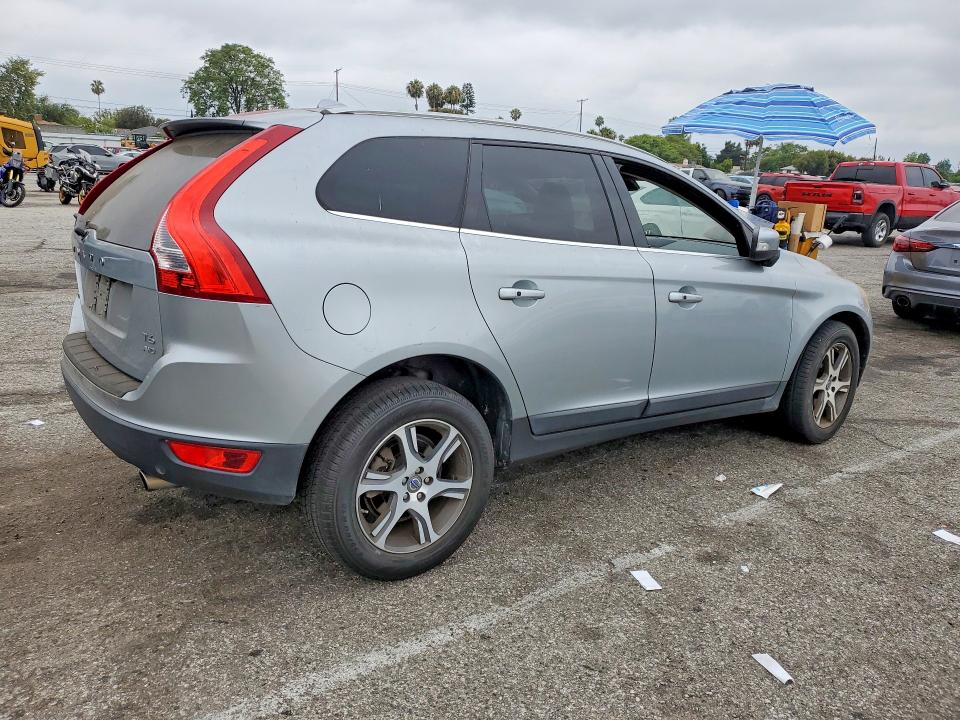2013 Volvo VIN YV4902DZ5D2428259 COPART salvage auction — FRONT END, Ca - Salvage Certificate, sold $575 on 2026-07-28 (photo 3)