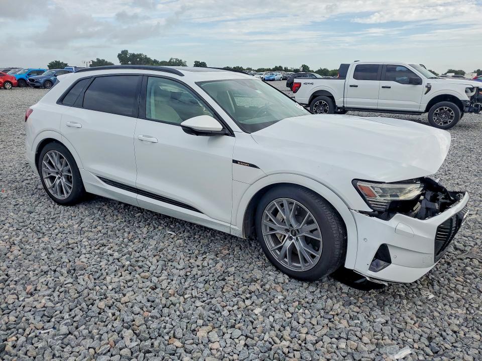 2021 Audi E-tron VIN WA1VAAGE9MB014672 COPART salvage auction — FRONT END, Fl - Certificate Of Destruction, sold $6,300 on 2026-07-10 (photo 4)