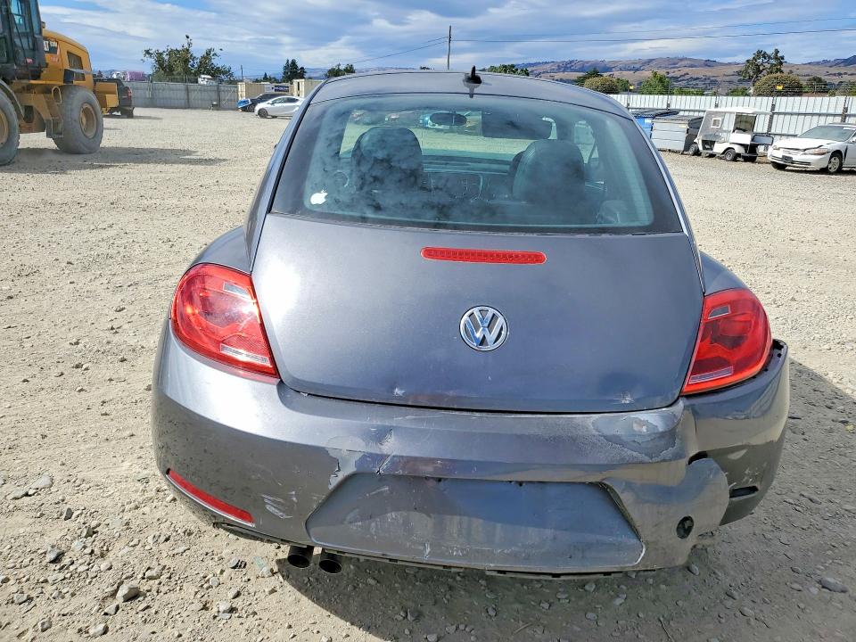2012 Volkswagen Beetle VIN 3VWJX7ATXCM658036 COPART salvage auction — FRONT END, Ca - Salvage Certificate, sold $425 on 2026-07-02 (photo 6)