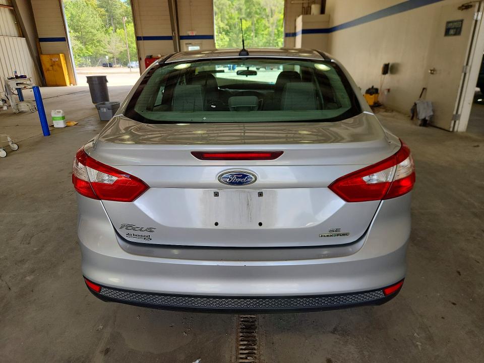 2014 Ford Focus VIN 1FADP3F27EL216589 COPART salvage auction — FRONT END, VA - CERT OF TITLE - SALVAGE, sold $275 on 2026-07-02 (photo 6)