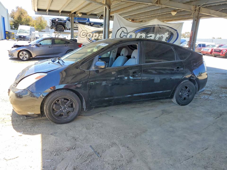 2005 Toyota Prius VIN JTDKB20U053042658 COPART salvage auction — VANDALISM, Ca - Salvage Certificate, sold $300 on 2026-07-02 (photo 1)