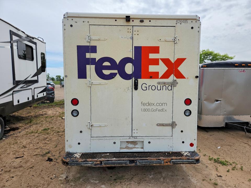 2019 Ford E-450 VIN 1FC3E4K66KDC43587 COPART salvage auction — FRONT END, Mi - Dealer Only Clean Title, sold $3,050 on 2026-07-08 (photo 6)