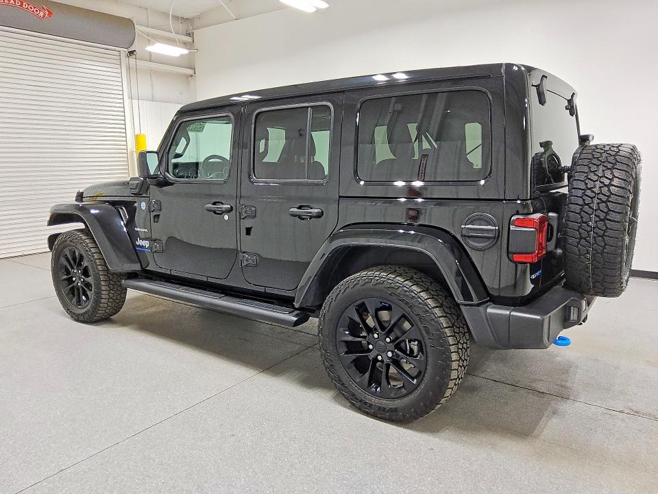 2023 Jeep Wrangler / VIN 1C4JJXP67PW621912 COPART salvage auction — MINOR DENT/SCRATCHES, MO - CERTIFICATE OF TITLE, sold $20,500 on 2026-07-09 (photo 2)