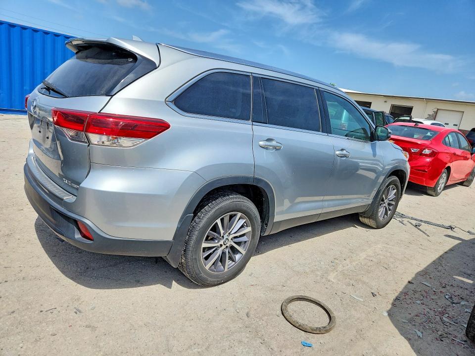 2019 Toyota Highlander VIN 5TDJZRFH9KS588346 COPART salvage auction — SIDE, In - Cert Of Title-Salvage Title, sold $3,050 on 2026-07-24 (photo 3)