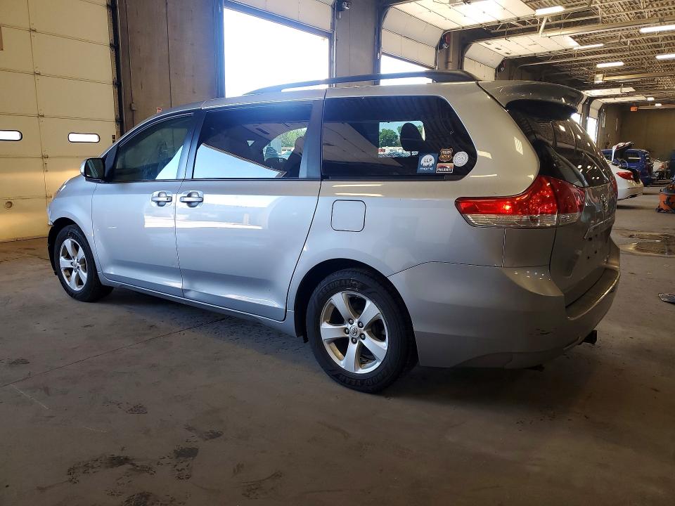 2013 Toyota VIN 5TDKK3DCXDS386986 COPART salvage auction — FRONT END, MN - CERT OF TITLE-SALVAGE, sold $2,800 on 2026-07-07 (photo 2)