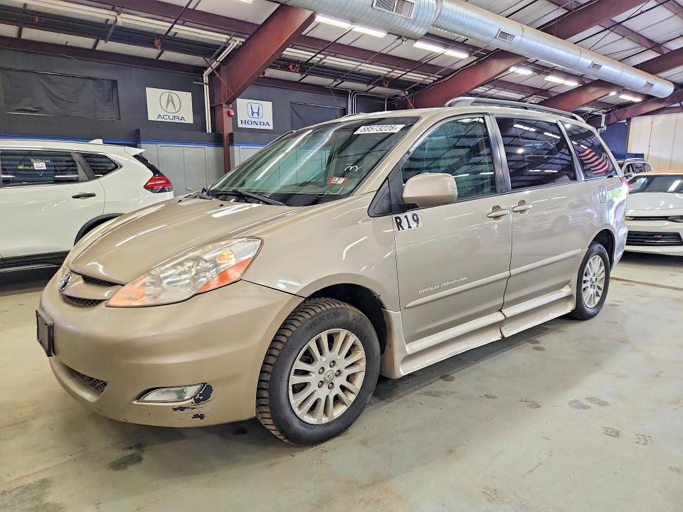 2007 Toyota Sienna VIN 5TDZK22C47S030467 COPART salvage auction — MINOR DENT/SCRATCHES, NH - CERT OF TITLE-REBUILT VEHICLE, sold $2,900 on 2026-07-27 (photo 1)