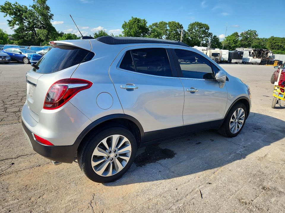 2018 Buick . VIN KL4CJASBXJB556914 COPART salvage auction — HAIL, MO - SALVAGE CERTIFICATE OF TITLE, sold $3,450 on 2026-07-27 (photo 3)