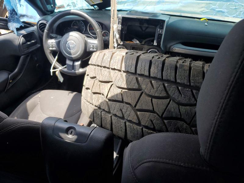 2016 Jeep Wrangler / VIN 1C4BJWDG8GL346709 COPART salvage auction — ROLLOVER, Mo - Salvage Certificate Of Title, sold $300 on 2026-07-10 (photo 8)