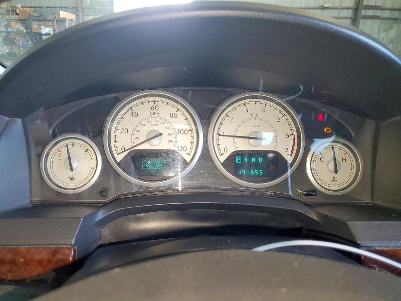2010 Chrysler Town & country VIN 2A4RR8D13AR386865 COPART salvage auction — NORMAL WEAR, Fl - Certificate Of Title, sold $325 on 2026-07-30 (photo 9)